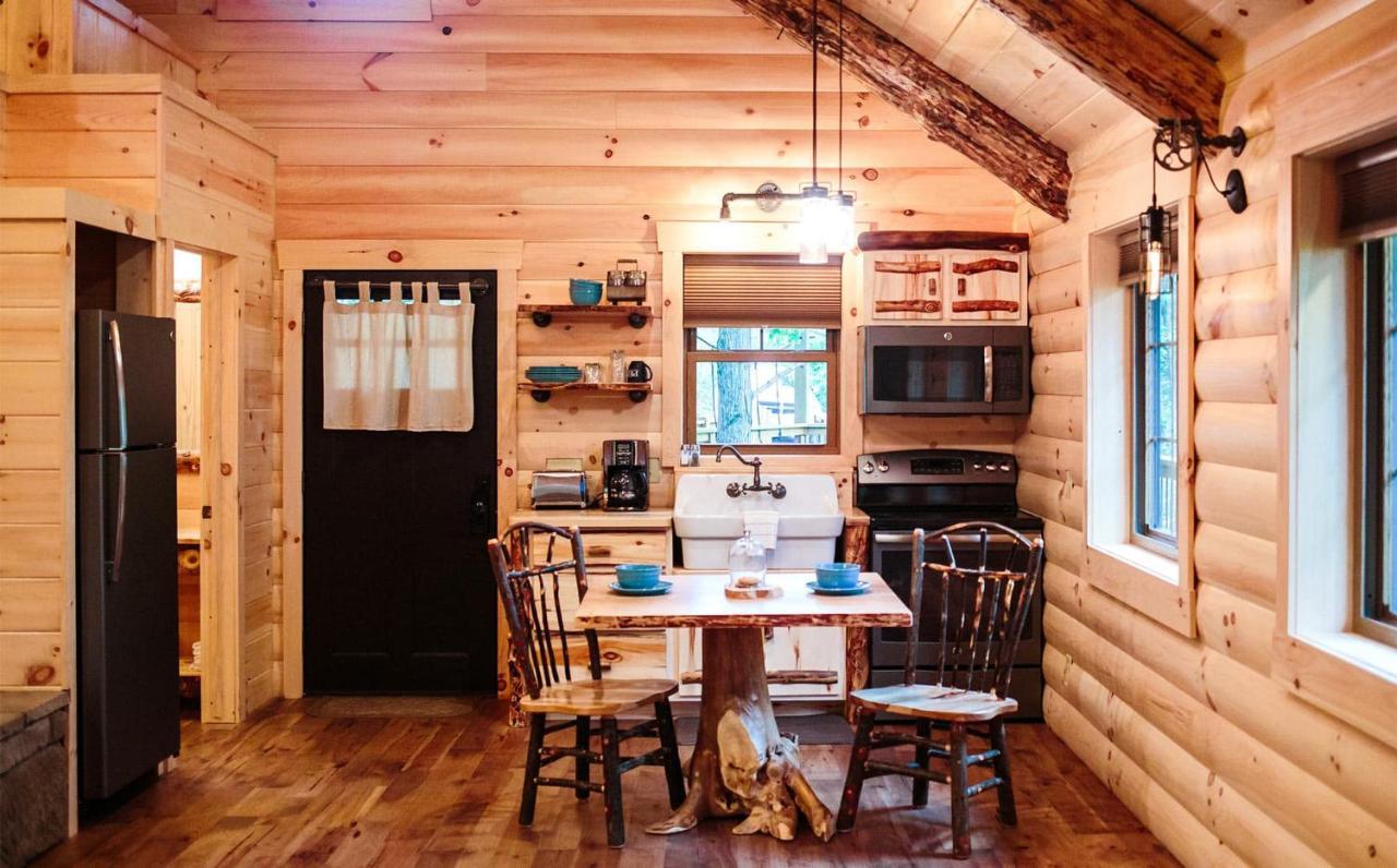 Cricket Hill Treehouse B By Amish Country Lodging 米勒斯堡 外观 照片