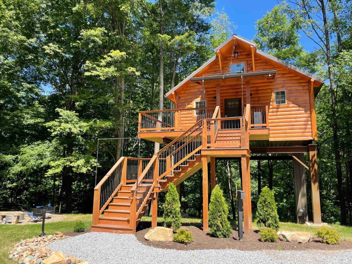 Cricket Hill Treehouse B By Amish Country Lodging 米勒斯堡 外观 照片