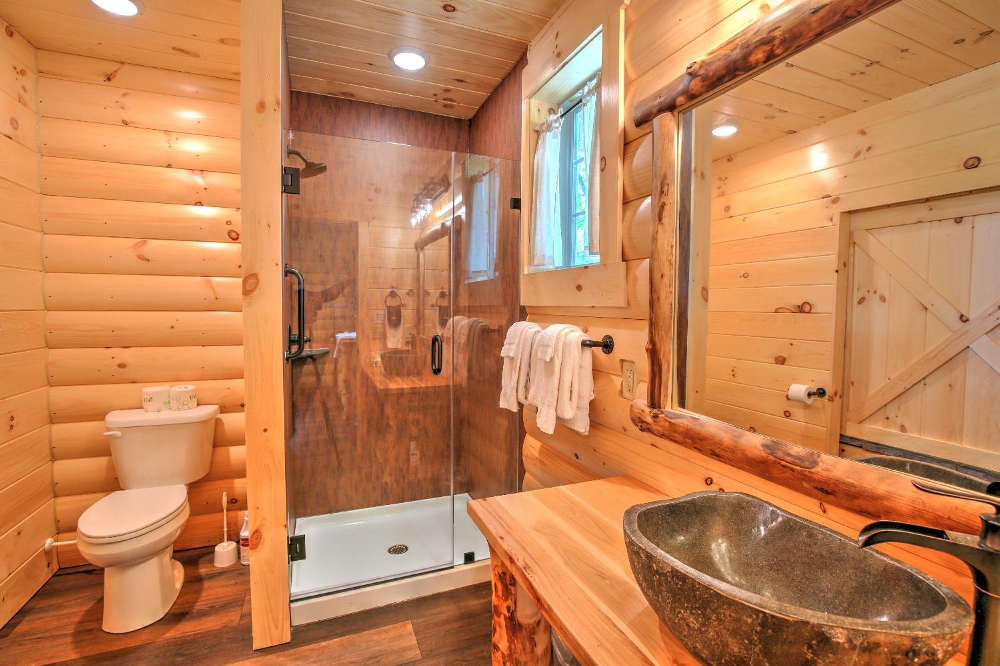 Cricket Hill Treehouse B By Amish Country Lodging 米勒斯堡 外观 照片